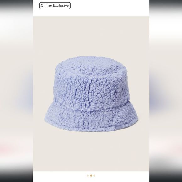 🆕️Vs Pink reversible Bucket hat violet 💜 😍 - Picture 3 of 3